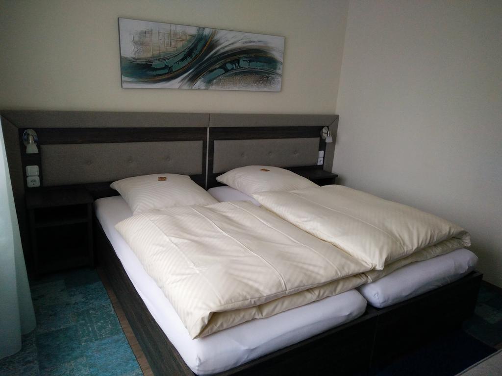 Hotel Alfa Neu-Isenburg Habitación foto